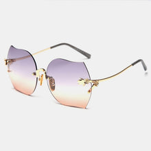 Load image into Gallery viewer, New Fashion Ladies Sunglasses Brand Designer Flower Trimming Large Frame Sunglasses