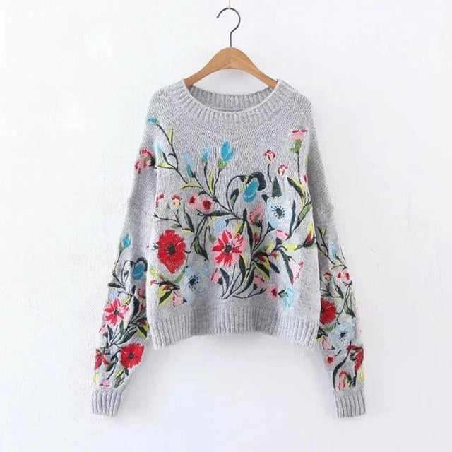 Autumn  Round Neck Long Sleeve Flower Embroidered Gray Knitting Warm Loose Puffover Women Fashion