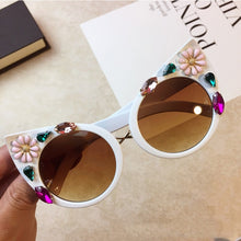 Load image into Gallery viewer, New Flower Cat Eye Sunglasses Luxury Women Sun Glasses Beach Crystal Rhinestone Eyewear Sunglasses