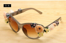 Load image into Gallery viewer, Roses unglasses Women&#39;s Lentes Oculos Gafas De Sol Feminino Lunette Soleil Flower