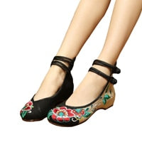 Load image into Gallery viewer, Summer Shoes Vintage Flowers Embroidery Shoes Women Chinjese Old Peking Casual Cloth Dancing Shoes